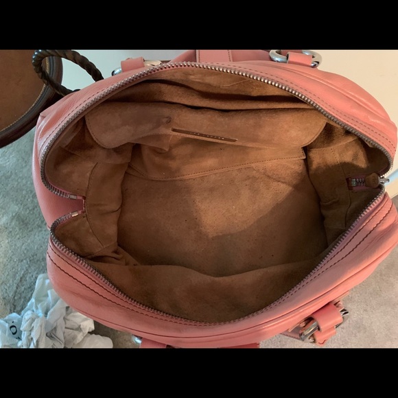 Vintage Marc Jacobs Venetia bag in Petunia - Picture 7 of 13